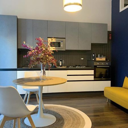Residence Petrone Foggia Bagian luar foto